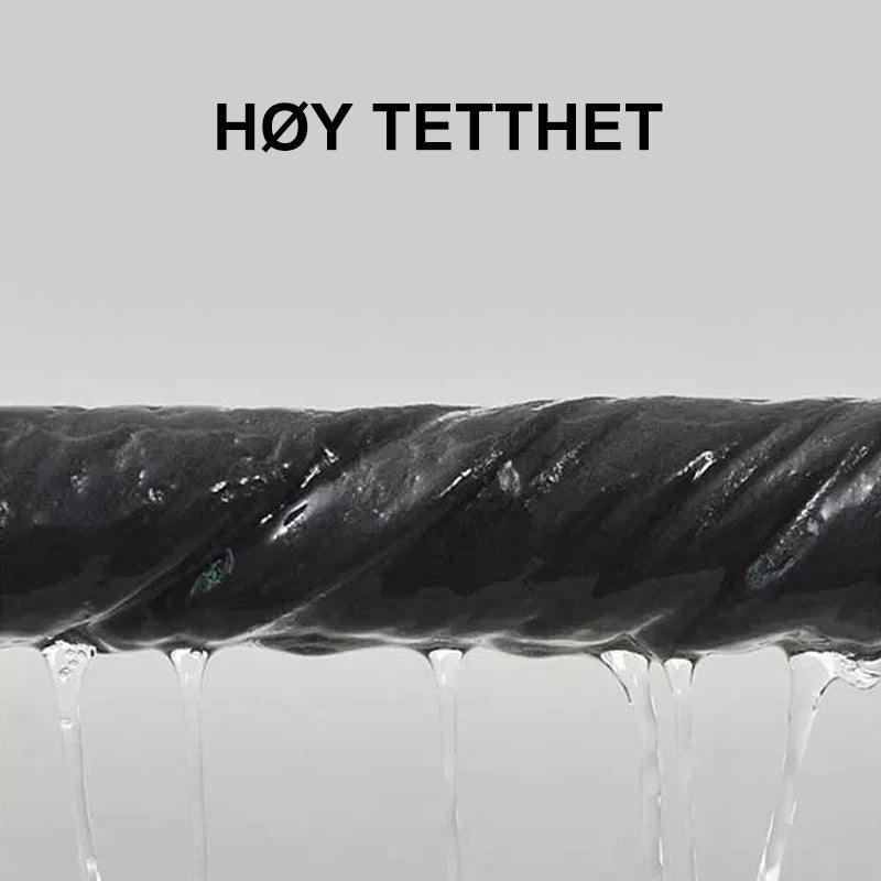 Stabel med gjenbrukbare, tykke rengjøringskluter klare for husarbeid og effektiv, lofri rengjøring.