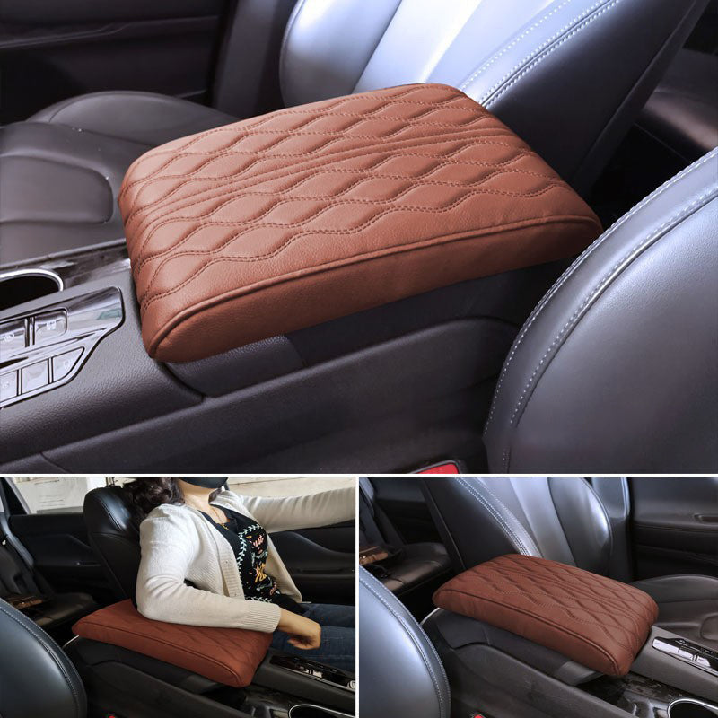 Memory foam armlene med anti-skli bunn, sikrer stabil plassering og økt kjørekomfort i bilen.