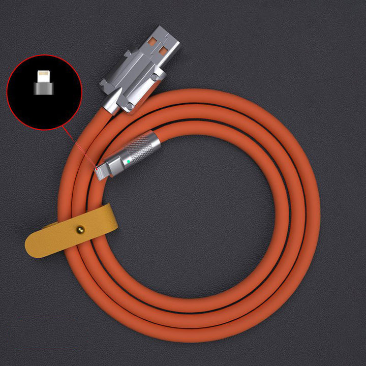 Ladekabel Type-C til Lightning i emballasje, klar for hurtiglading.