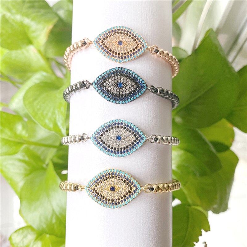 Gullfarget onde øye armbånd til dame med glitrende Cubic Zirconia. Elegant og beskyttende talisman smykke.