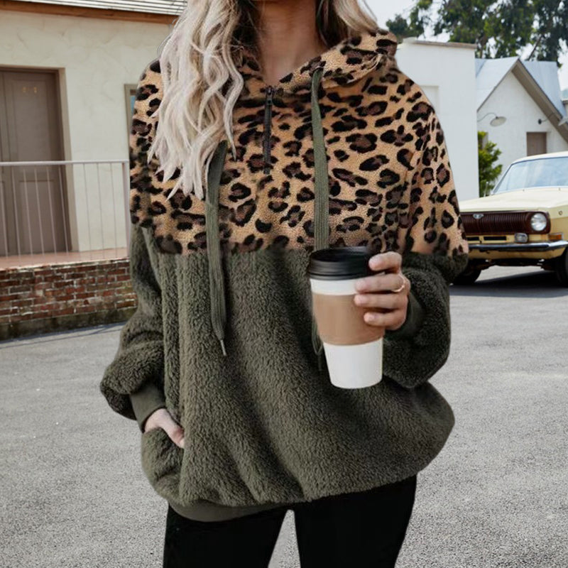 Kvinner leopard hettegenser, trendy og komfortabel for høst/vinter. Casual langermet design.