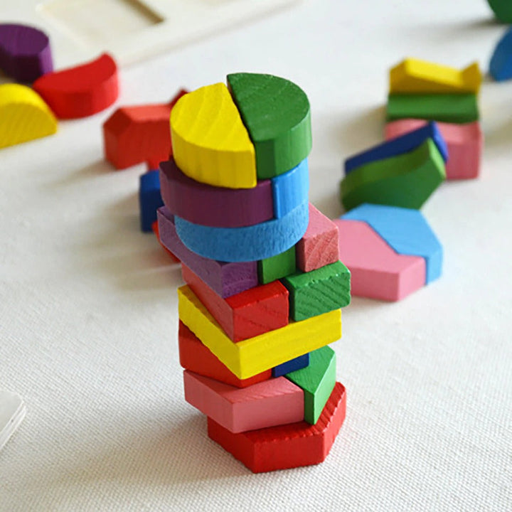 Komplett sett med barnas 3D trepuslespill; en perfekt pedagogisk gave for småbarns utvikling.