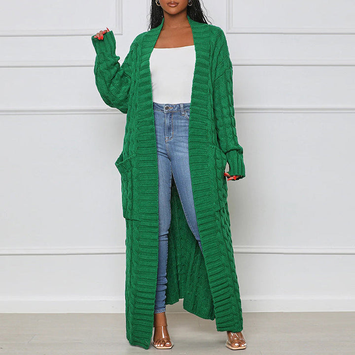 Myk og varm lang strikket cardigan for kvinner. Allsidig genserjakke perfekt for ytterplagg.