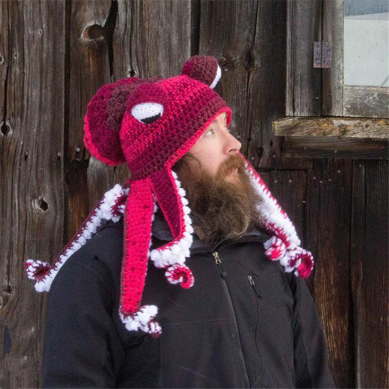 En gaveidé: heklet blekksprutlue, et morsomt og varmt tilbehør for unisex bruk om vinteren.