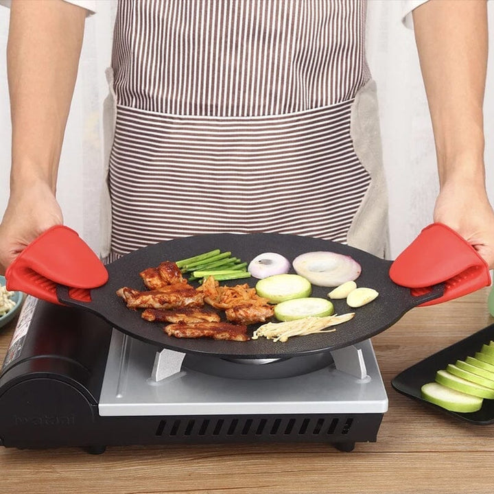 Rund non-stick stekepanne i aluminium, ideell for allsidig matlaging på induksjon og gasskomfyr.