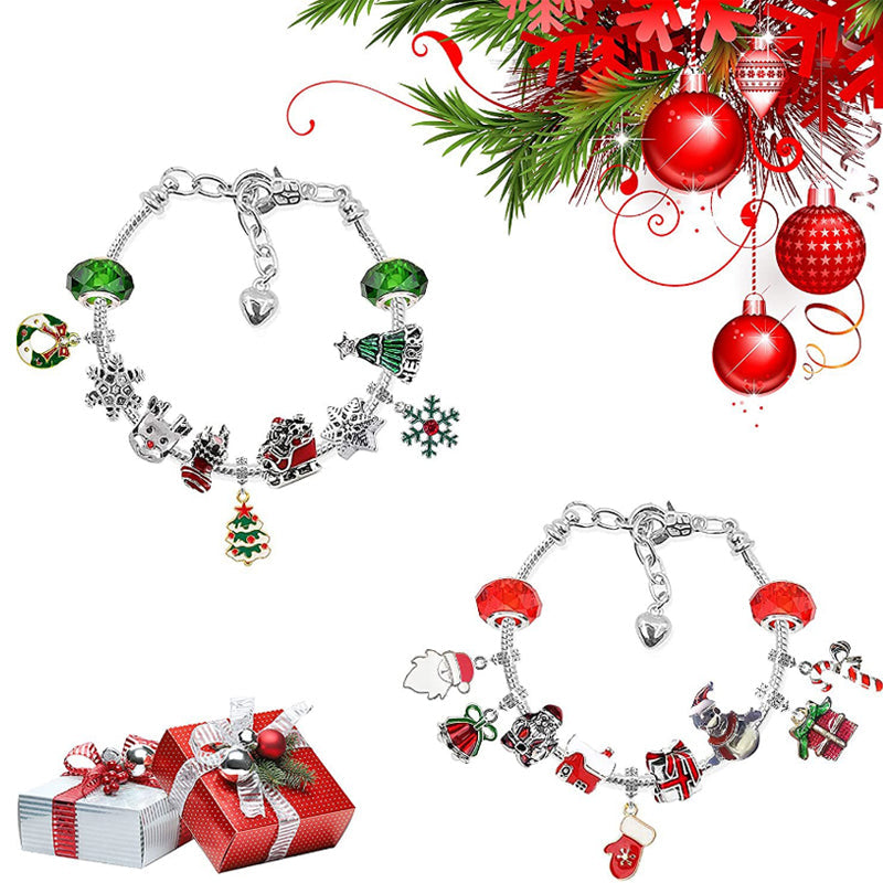 Innhold i julekalenderarmbånd-settet: perler, anheng, armbånd – perfekt for barn.