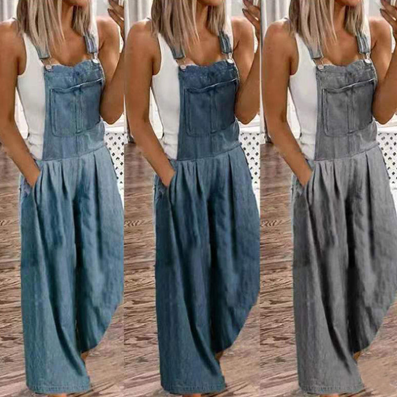 Komfortabel og stilig dongeri jumpsuit for kvinner, med brede ben. Ideell som casual hverdagsklær.