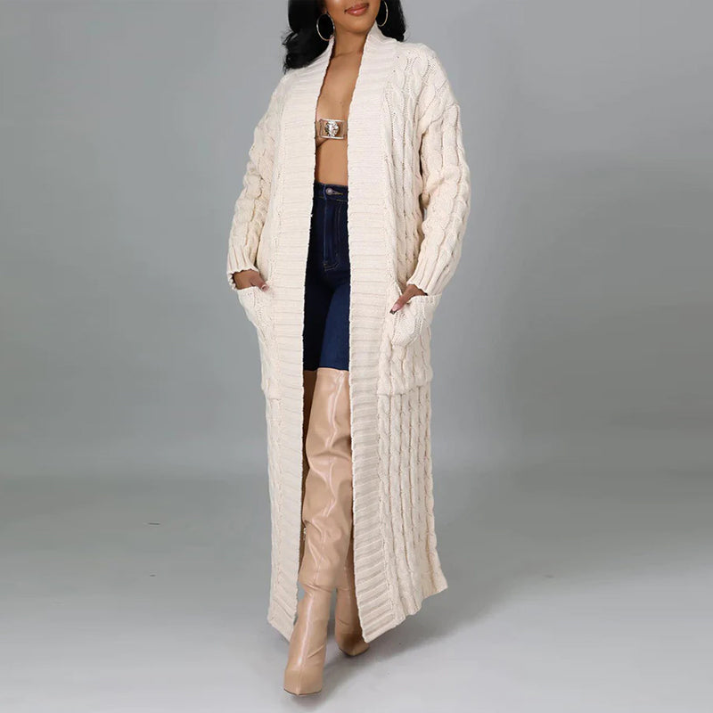 Lang, myk strikket cardigan for kvinner. Varm genserjakke perfekt for høst og vinter.