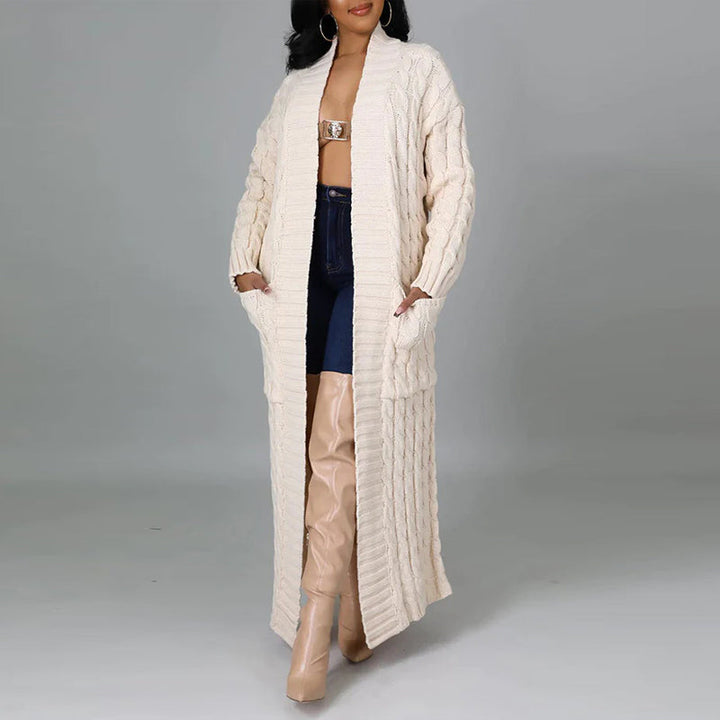 Lang, myk strikket cardigan for kvinner. Varm genserjakke perfekt for høst og vinter.