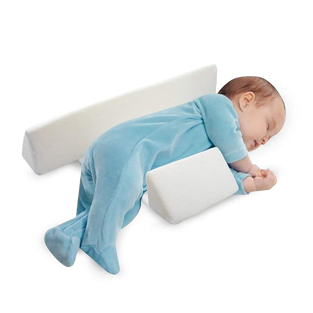 Sikker baby kilepute som sikrer fredelig søvn. Minneskum antirullepute holder spedbarn trygt på plass.