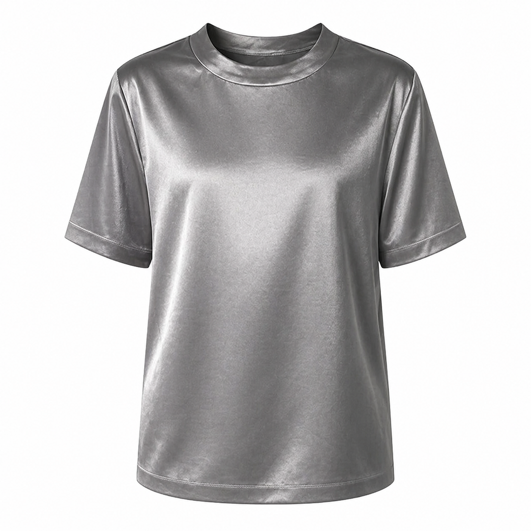 Stilig herre t-skjorte med glans. Løs passform for en trendy og casual look.