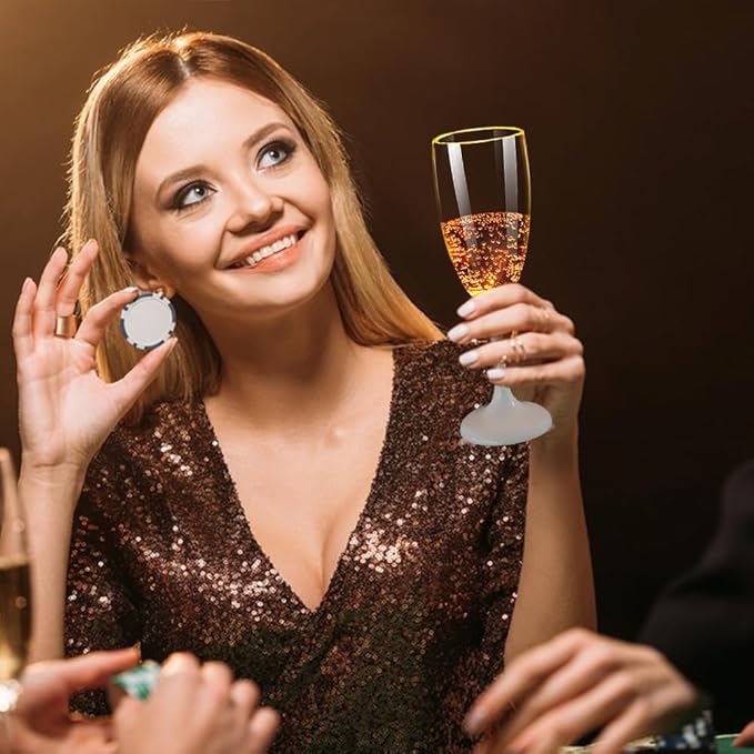 Unikt lysende festglass for champagne; perfekt barutstyr og arrangementdekorasjon.