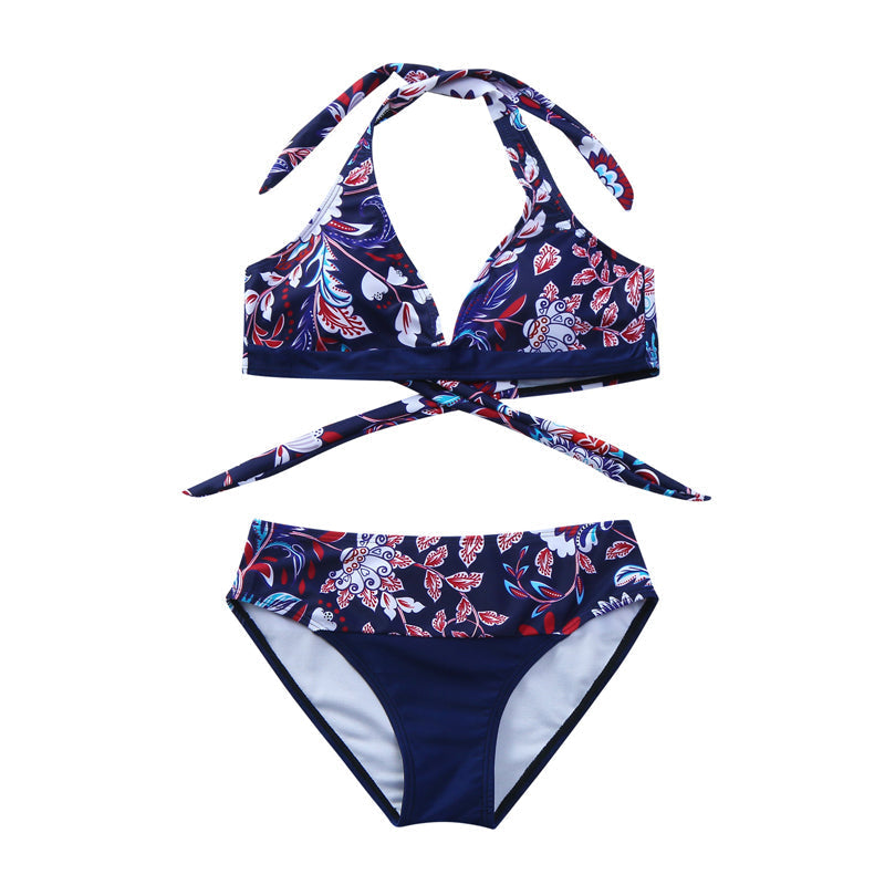 Sommerlig bikinisett med unikt blomstermønster og god støtte, trendy badetøy.