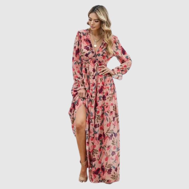 Svart elegant blomstret maxikjole i chiffon. Lang festkjole for kvinner, ideell til sommerfest.