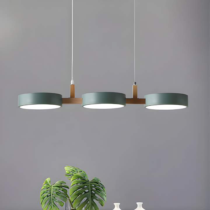 Moderne dimbar taklampe med LED for soverom og kontor. Elegant nordisk design med optimal belysning.