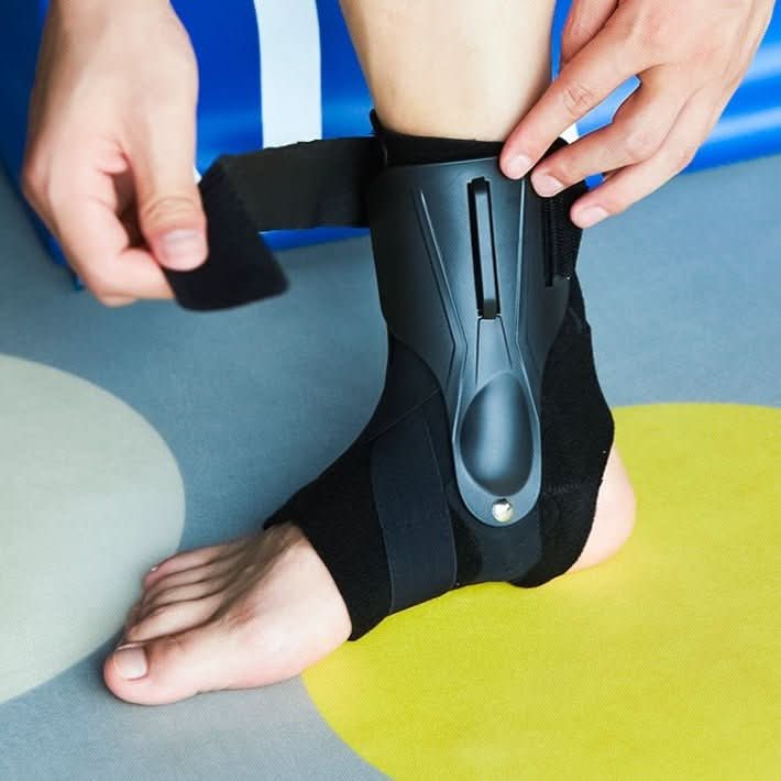 Luvikno ergonomisk ankelstøtte med doble stabilisatorer for optimal stabilitet og skadeforebygging.