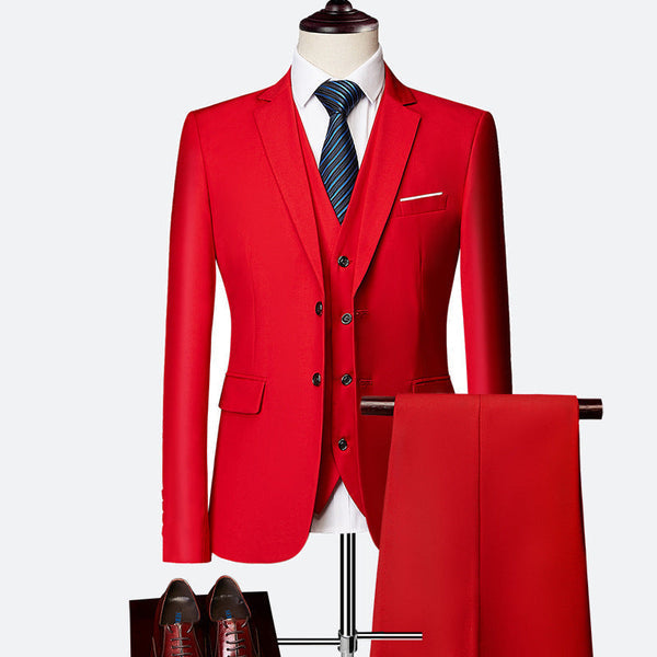 Ny elegant slim fit dress for menn. Komplett 3-delt pakke ideell for bryllup.