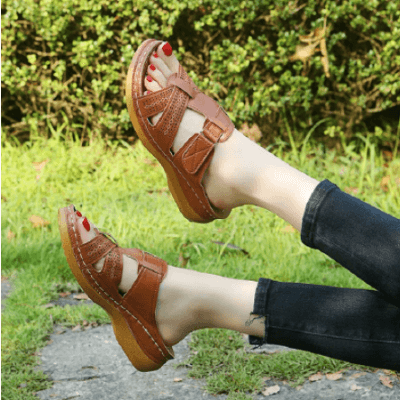 Ergonomiske sandaler for kvinner, lettvekt og med en trendy bohemsk stil.