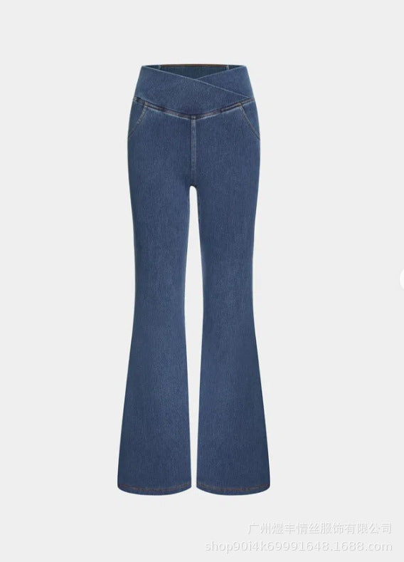 Komfortable blå flared bukser med høy midje. Kvinnebukser for elegant, casual vår/sommer mote.
