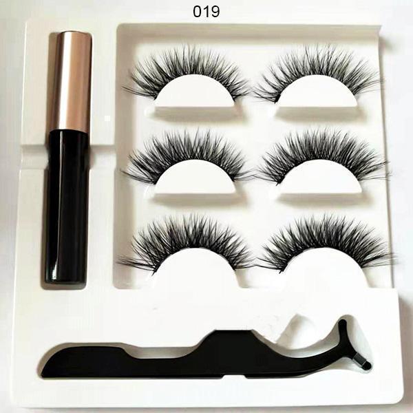 Før og etter: Forvandling med magnetisk øyevippesett og eyeliner for naturlig, fyldig look.
