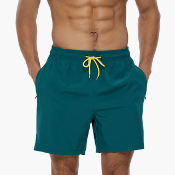 Komfortable svømmeshorts for menn, lettvekt og justerbar snor for en god passform.