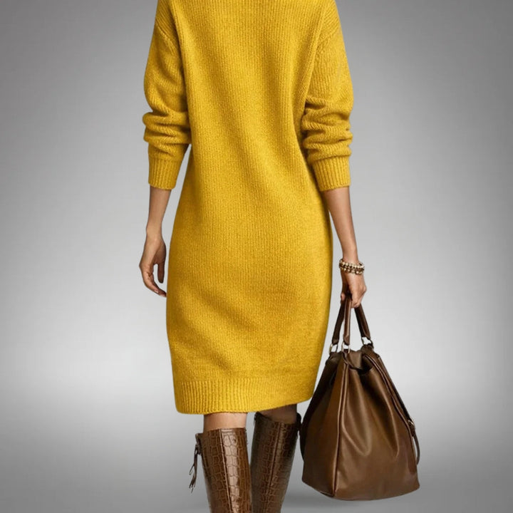 Dame Linnea stilren langkjole, front. Elegant damekjole med knapper, perfekt for en komfortabel look.