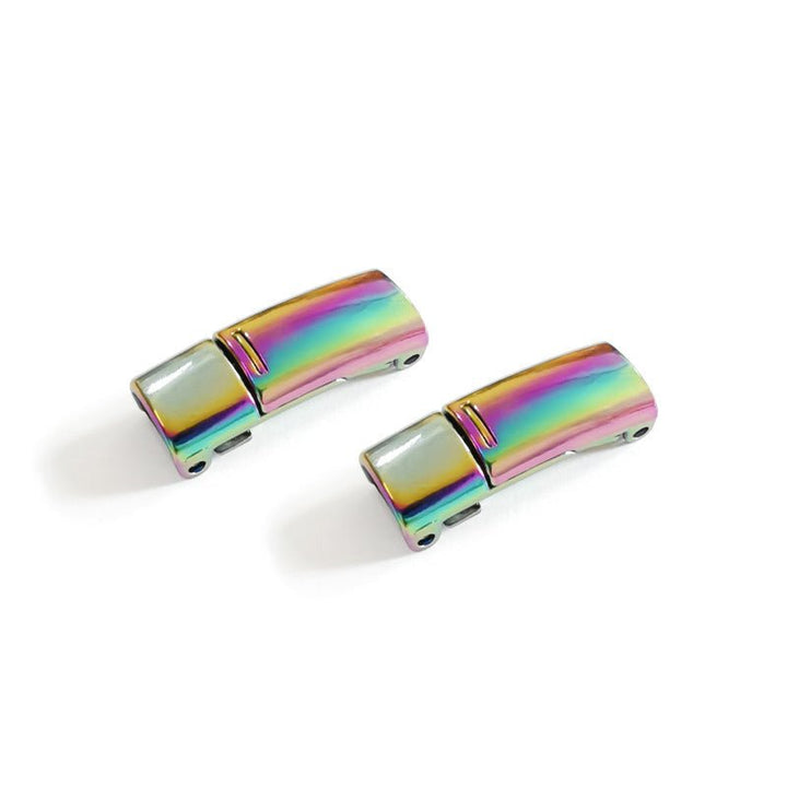 Magnetisk festesystem for skolisser. Gir rask og enkel justering uten tradisjonell knyting.