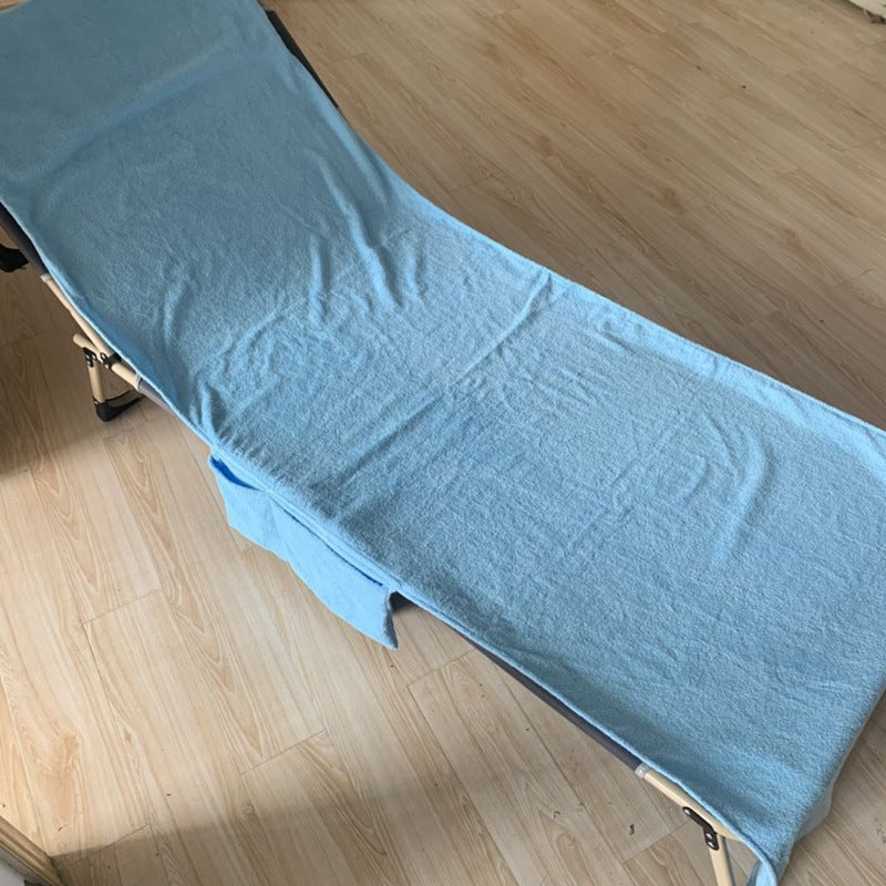 Dame liggepute med praktisk ryggstøtte, gir komfortabel soling og avslapning i hagen.