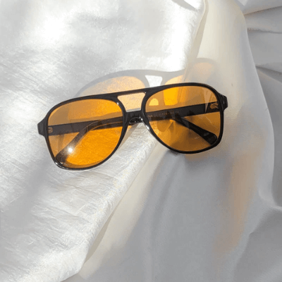 Høy kvalitet retro aviator solbriller, unisex design med UV400 for øyehelse.