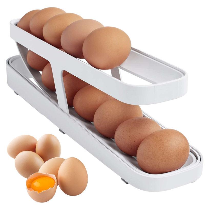 Plassbesparende eggoppbevaring for kjøleskap. Kompakt eggstativ med rullende design i klart materiale.