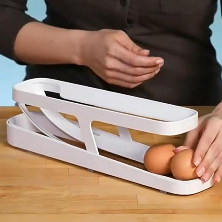 Smart kjøkkenorganisering med automatisk eggstativ. Holder eggene friske og lett tilgjengelige.
