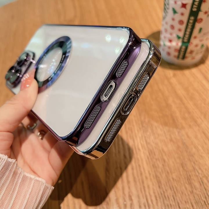 Elegant klart iPhone deksel. Magnetisk og støtsikker design for optimal telefonbeskyttelse.