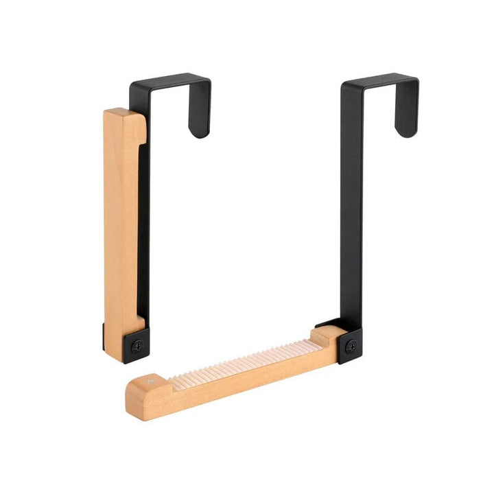 Detaljbilde av sammenleggbare trekroker for dør med solide metallfester. Smart og holdbar garderobeløsning.