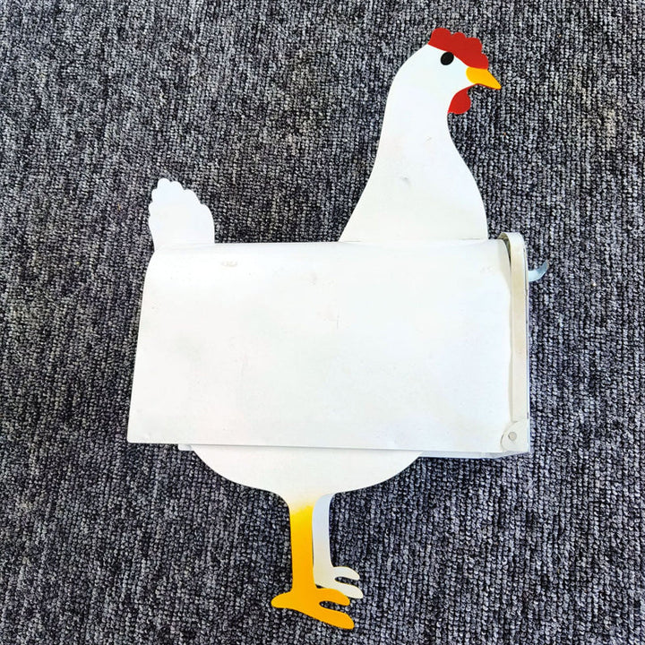Praktisk gårdsdyr postkasse (ku/kylling) som kombinerer funksjon med unik hagedekorasjon.
