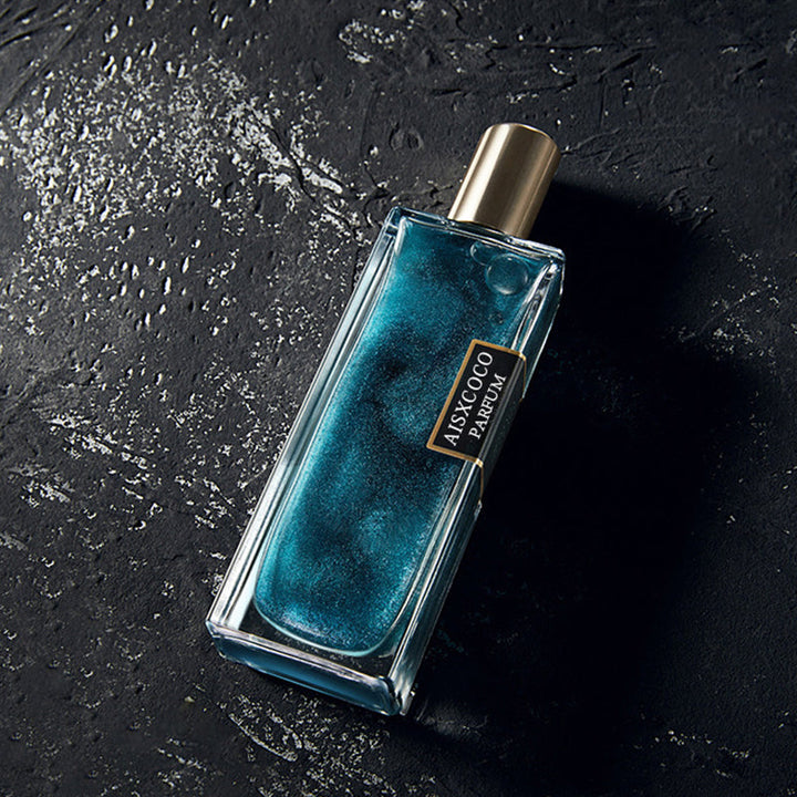 Luksuriøs gaveeske med Forgylt Unisex Parfyme, perfekt skjønnhetsgave med strålende aroma.