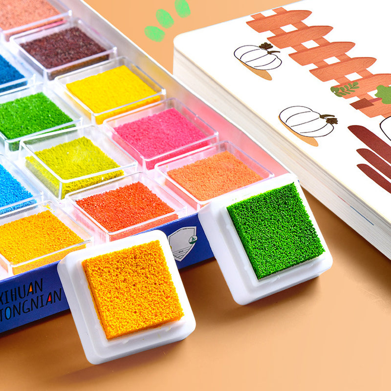 Komplett Kreativt Fingermalesett for barn, perfekt for kunst og lek.
