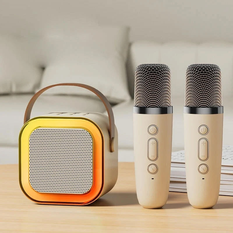 Blå bærbar karaoke system for gutter og musikkelskere.
