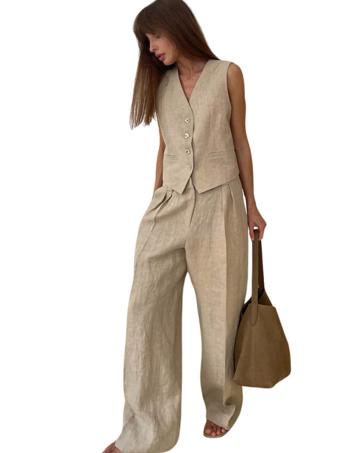 Kvinner elegant todelt vest- og bukse sett i khaki. Perfekt for kontor og fritid, tidløs sommerstil.