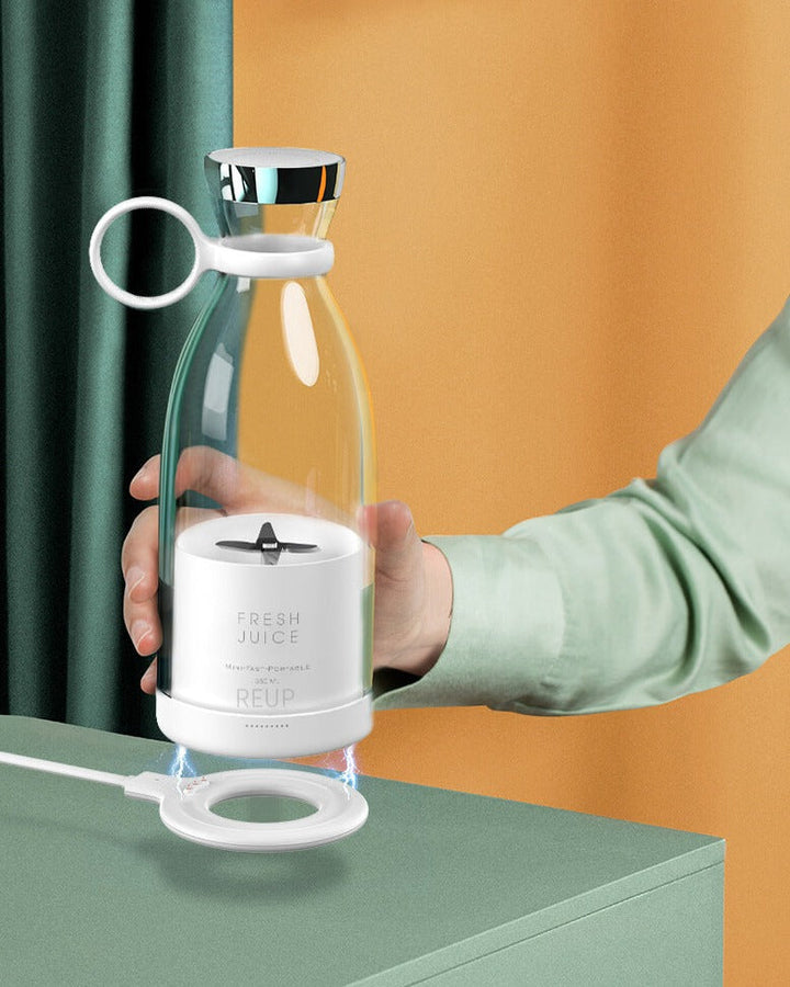 Kraftig bærbar blender for silkemyke smoothies med frukt, grønnsaker og is.