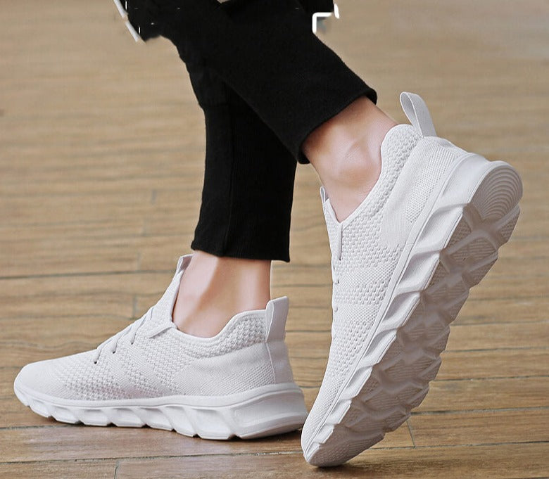 Stilige og lette herresko, perfekte som sportssko og fritidssko med god ventilasjon for menn.