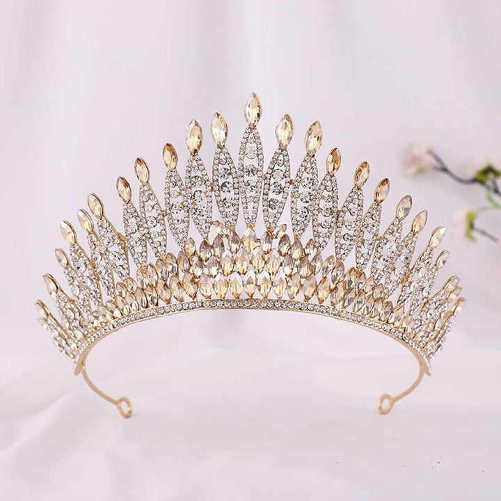 Krystall tiara for kvinner. Glitrende rhinestone krone, perfekt brude eller dronning look.