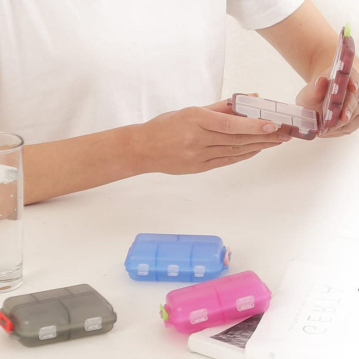 Vanntett pilleboks for reise, trygg oppbevaring av medisin og vitaminer.