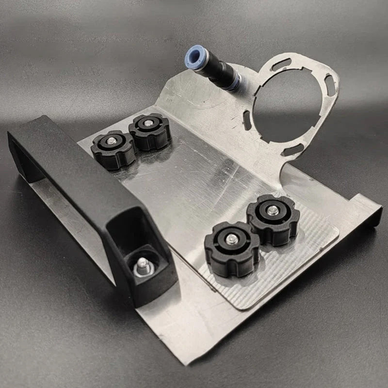 Vinkelsliperstativ for presis 45° faseskjæring av fliser. Robust metallstativ for oppussing.