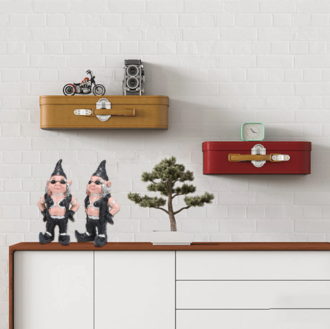 Motorsykkel hagegnom kvinne, unik resin statue. Utendørs/innendørs dekorasjon og flott gaveidé.