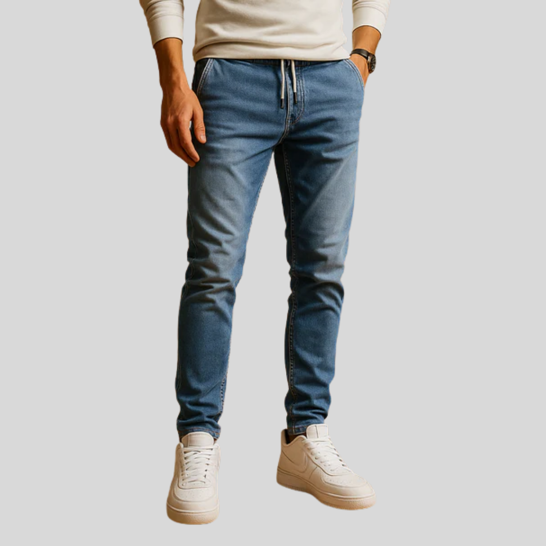 Herre slim fit stretch denim bukser i klassisk blå; komfortable og stilige jeans for hverdagsbruk.