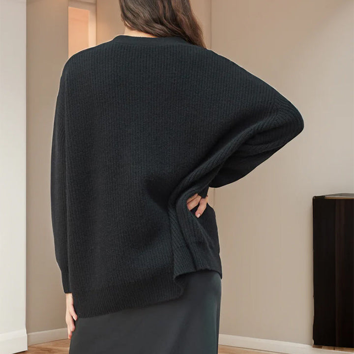 Ensfarget genser cardigan for kvinner, ideell for casual eller business antrekk.