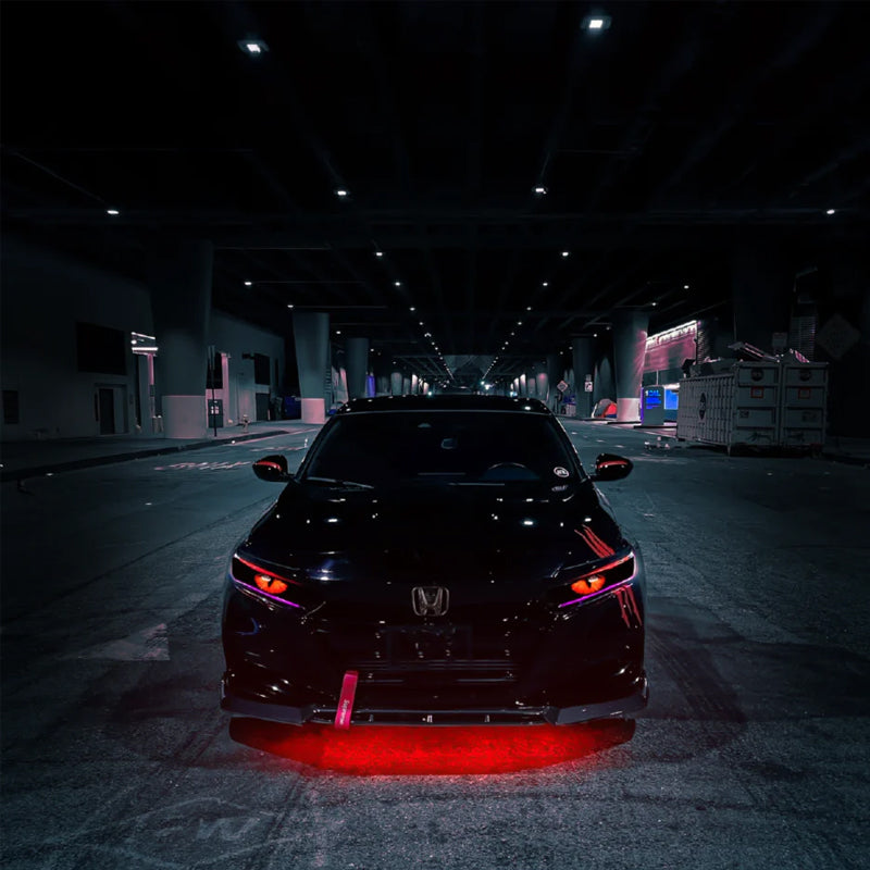 UnderGlow LED-kit for bil, skaper fantastisk bilbelysning med musikkstyrt effekt.