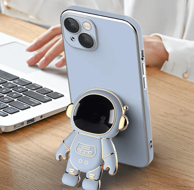 Trendy astronaut telefondeksel til iPhone. Gi mobilen et unikt, romfarts-inspirert utseende.