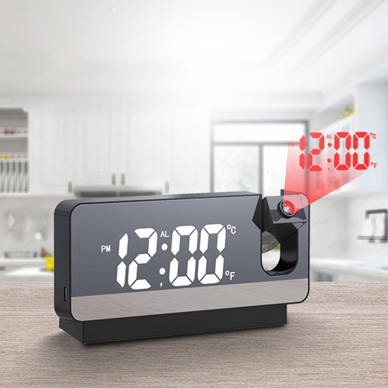 Universal digital projeksjonsklokke med stor LED-skjerm, dobbel alarm og USB-lader for soverom.