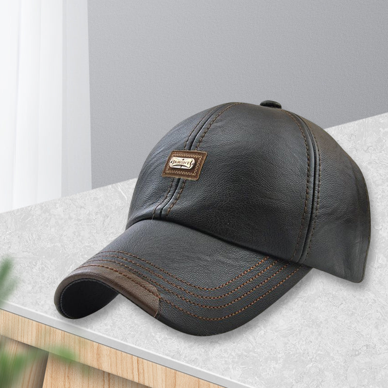 Komfortabel unisex skinncaps i PU-lær, et allsidig hodeplagg og motetilbehør med klassisk stil.